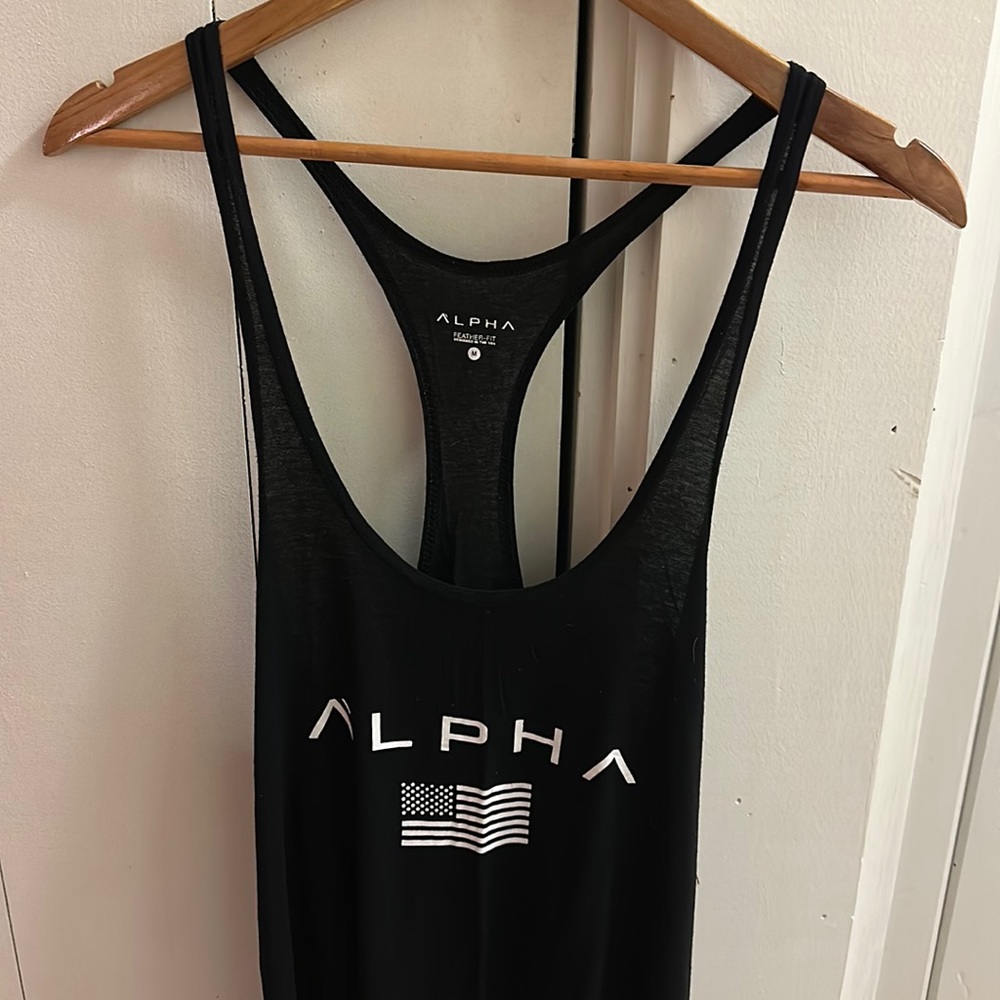 Alphalete black stringer size M